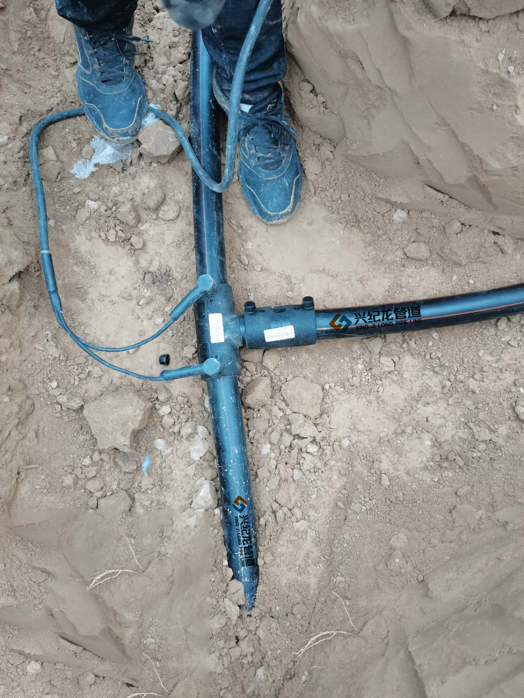 “興紀龍”埋地燃氣專用管，電熔連接施工圖